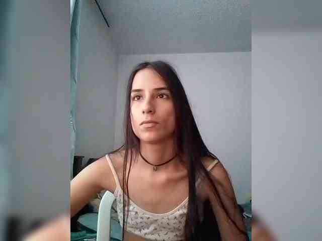 Dannali22 webcam