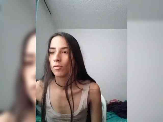 Dannali22 webcam