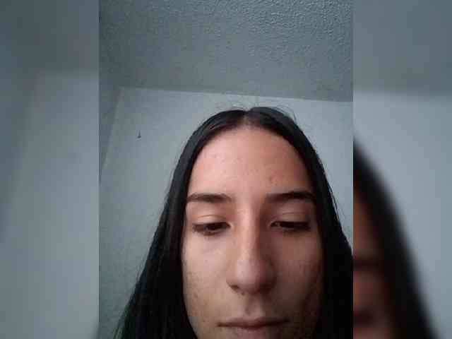 Dannali22 webcam
