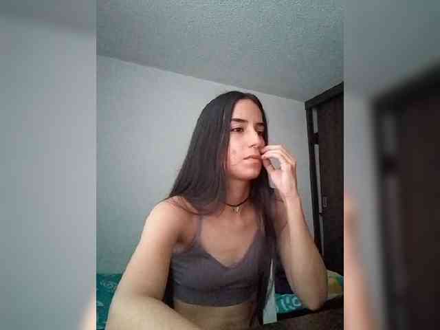 Dannali22 webcam