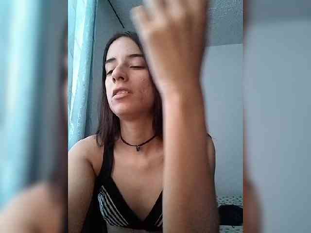 Dannali22 webcam