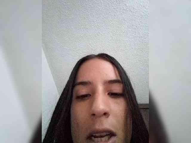 Dannali22 webcam