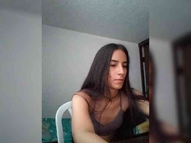 Dannali22 webcam