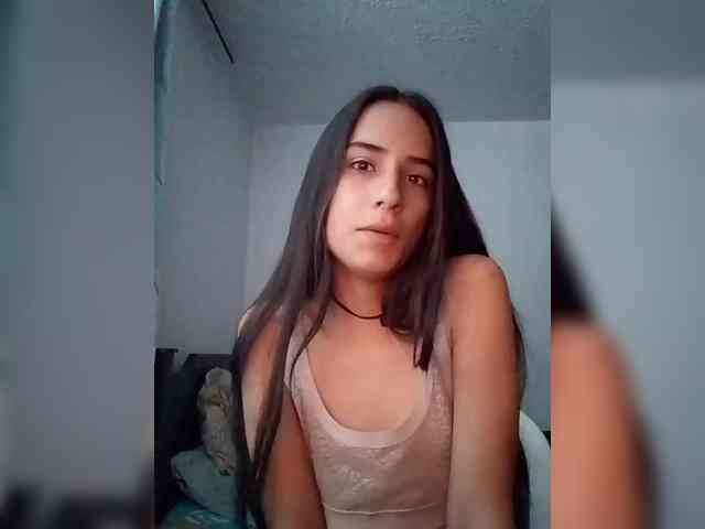 Dannali22 webcam