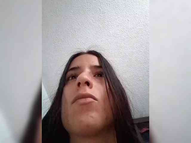 Dannali22 webcam
