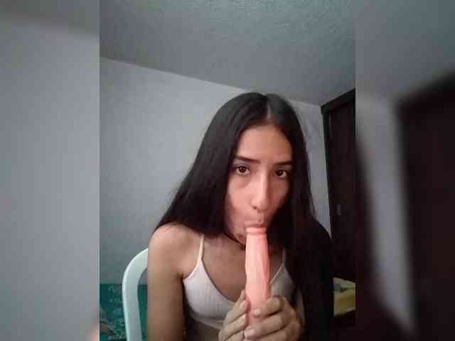 Dannali22 webcam