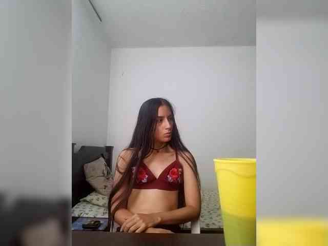Dannali22 webcam