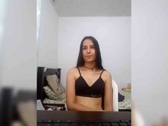 Dannali22 webcam