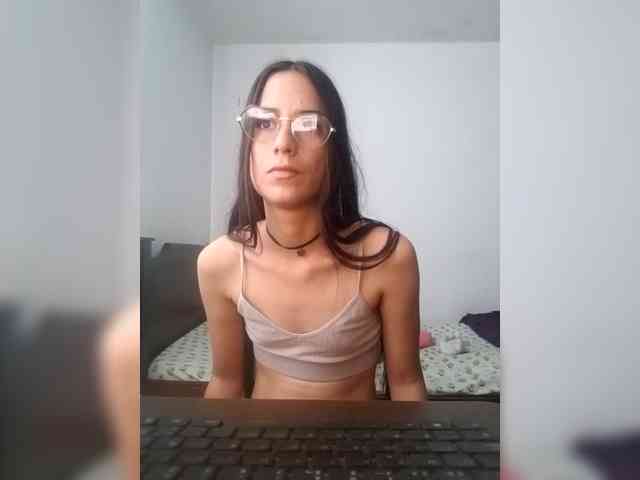 Dannali22 webcam
