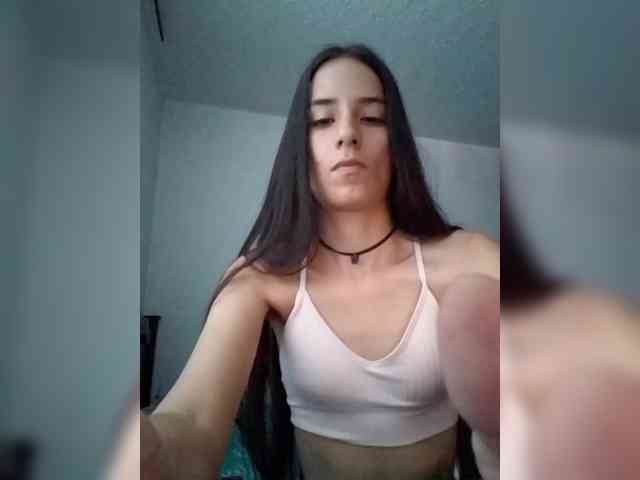 Dannali22 webcam