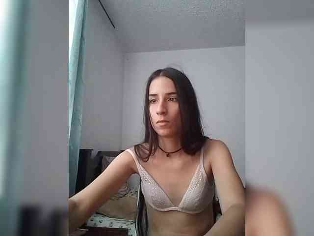 Dannali22 webcam