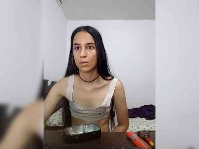 Dannali22 webcam