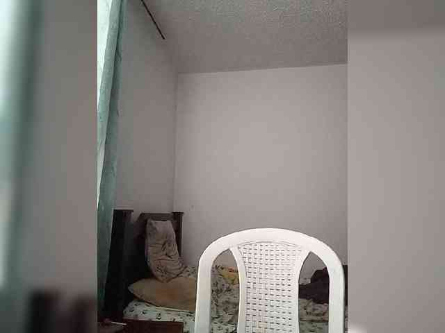 Dannali22 webcam