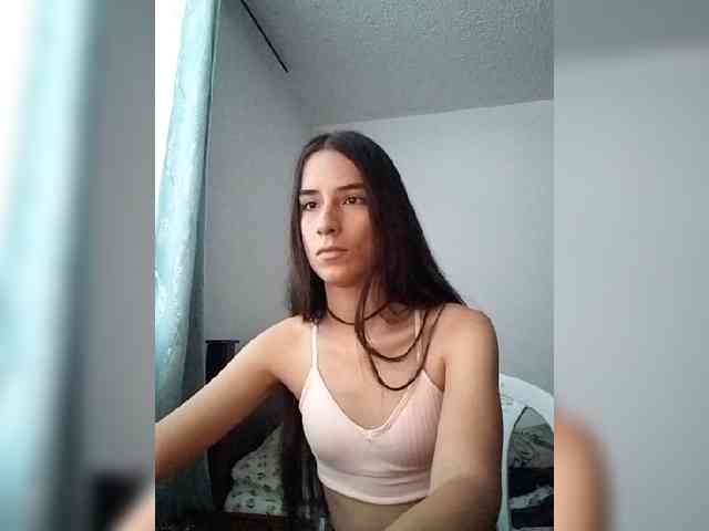 Dannali22 webcam