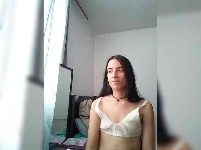 Dannali22 webcam