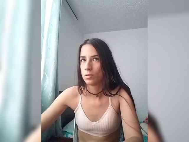 Dannali22 webcam