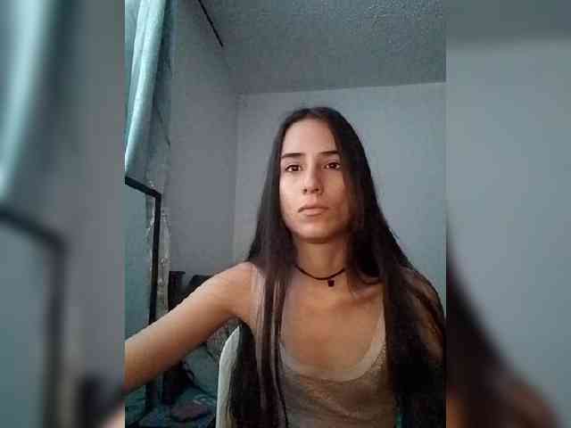 Dannali22 webcam