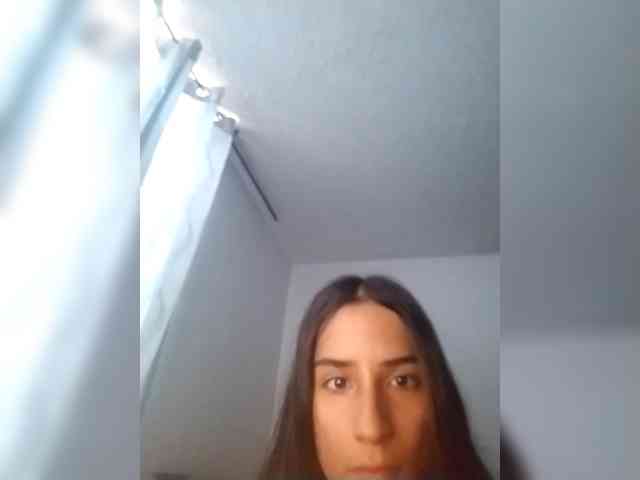 Dannali22 webcam