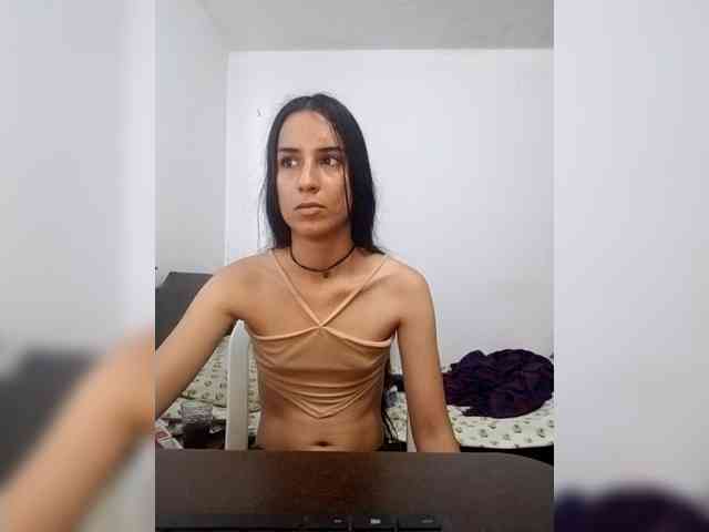 Dannali22 webcam
