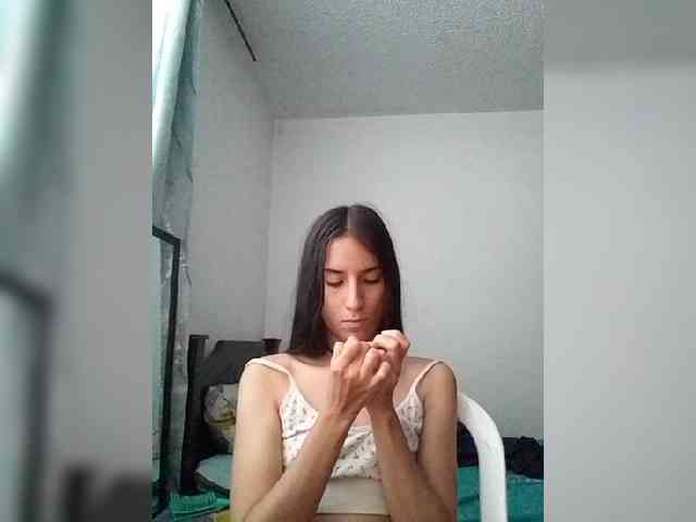 Dannali22 webcam