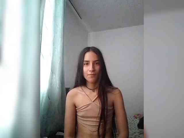 Dannali22 webcam