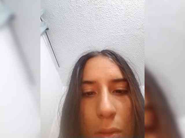 Dannali22 webcam