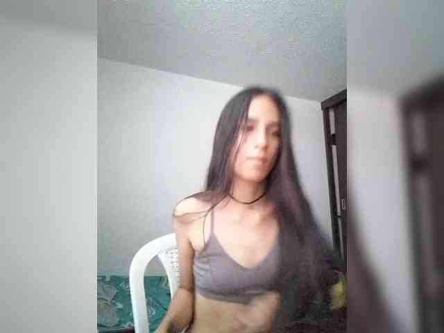 Dannali22 webcam