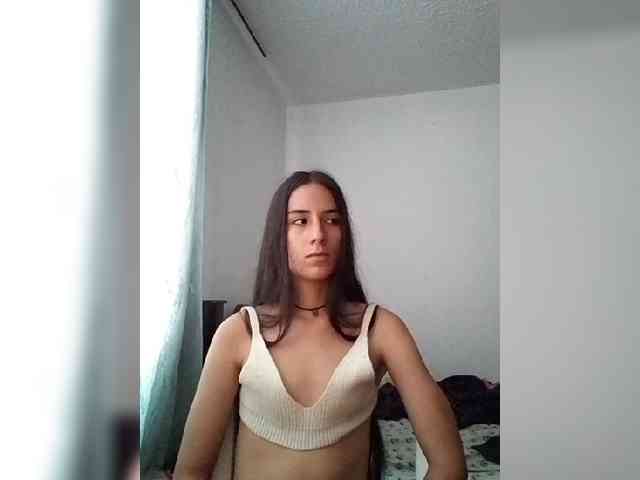 Dannali22 webcam