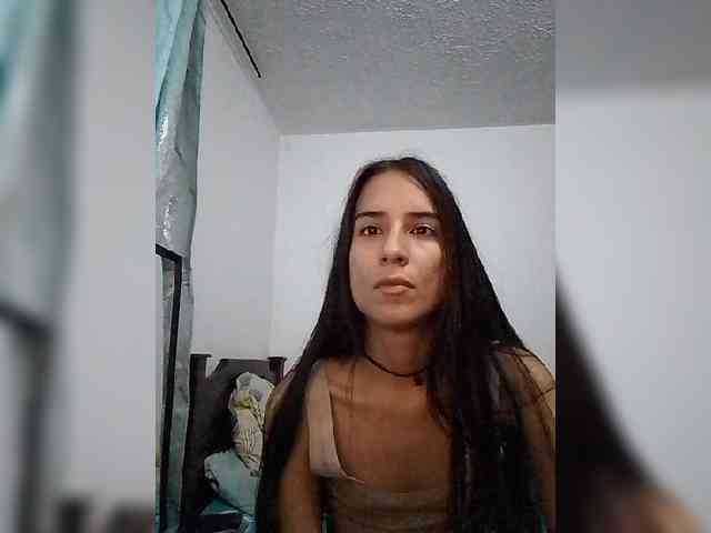 Dannali22 webcam