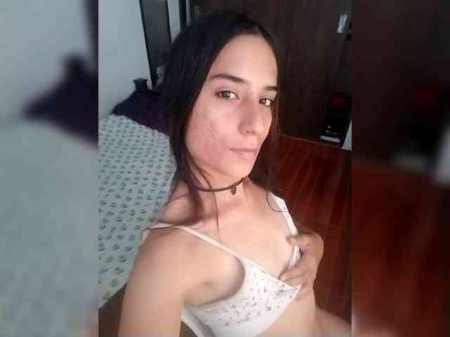 Dannali22 webcam