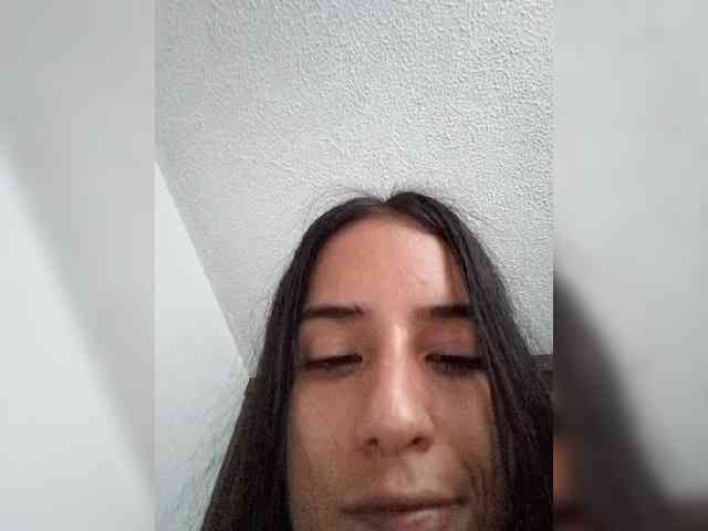 Dannali22 webcam