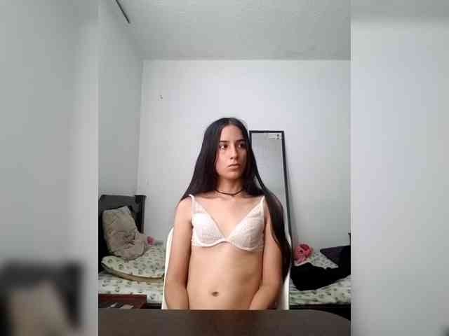 Dannali22 webcam