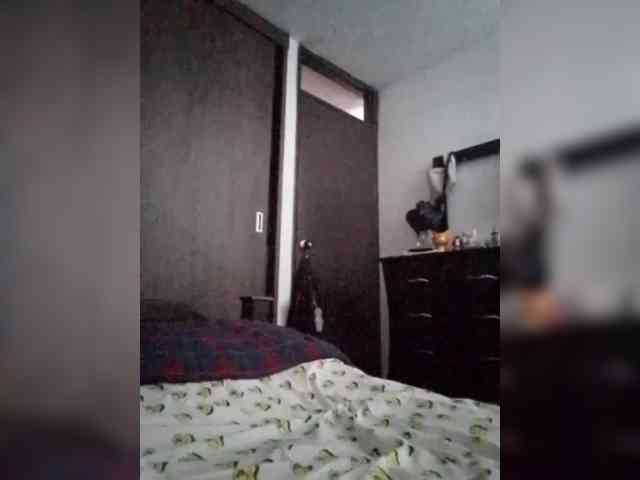 Dannali22 webcam