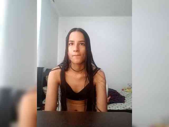 Dannali22 webcam