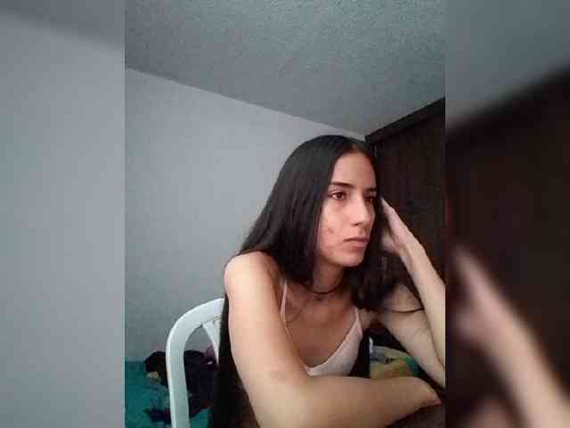 Dannali22 webcam