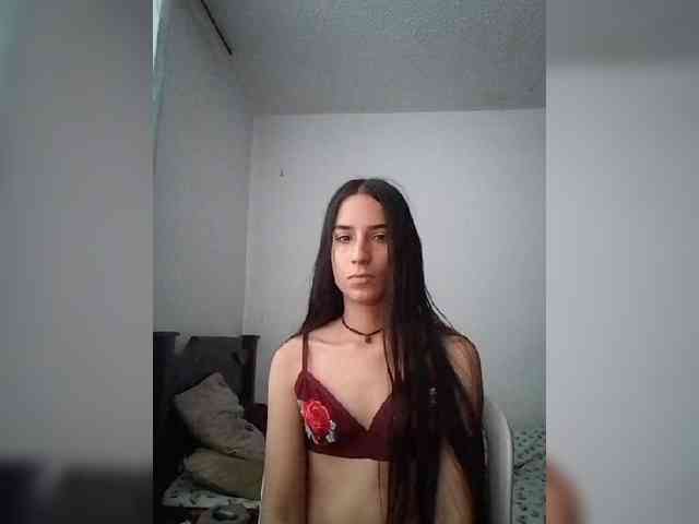 Dannali22 webcam