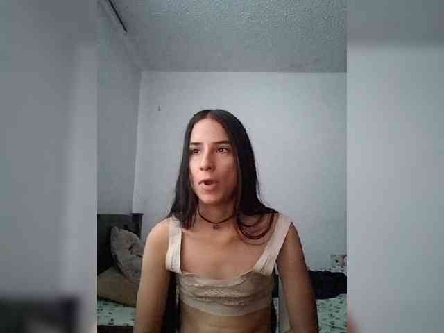 Dannali22 webcam