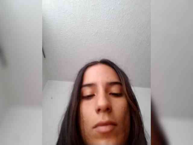 Dannali22 webcam
