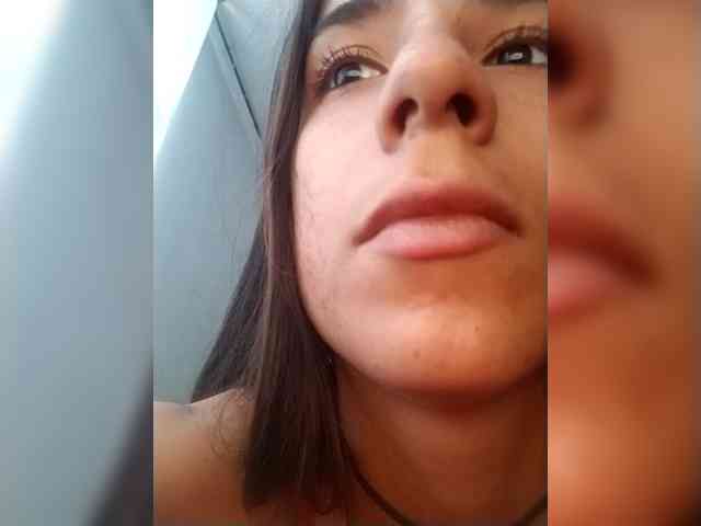 Dannali22 webcam