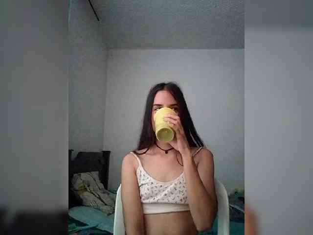Dannali22 webcam