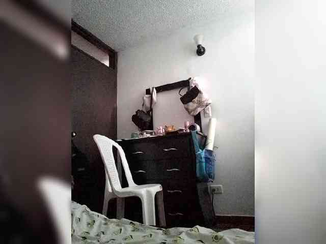 Dannali22 webcam