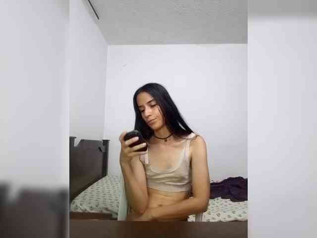 Dannali22 webcam