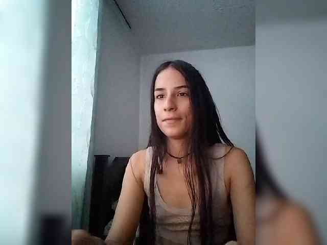 Dannali22 webcam