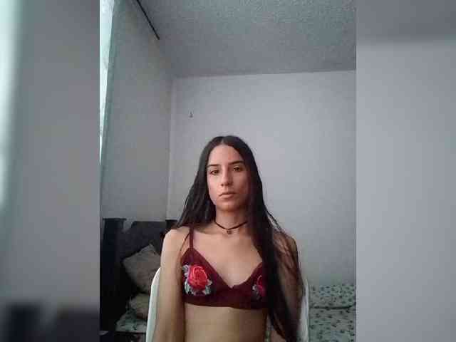 Dannali22 webcam
