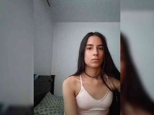 Dannali22 webcam