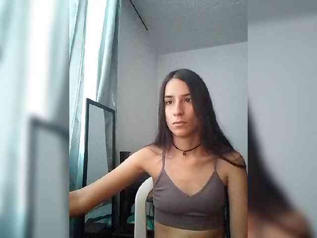 Dannali22 webcam