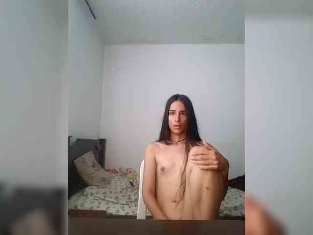 Dannali22 webcam