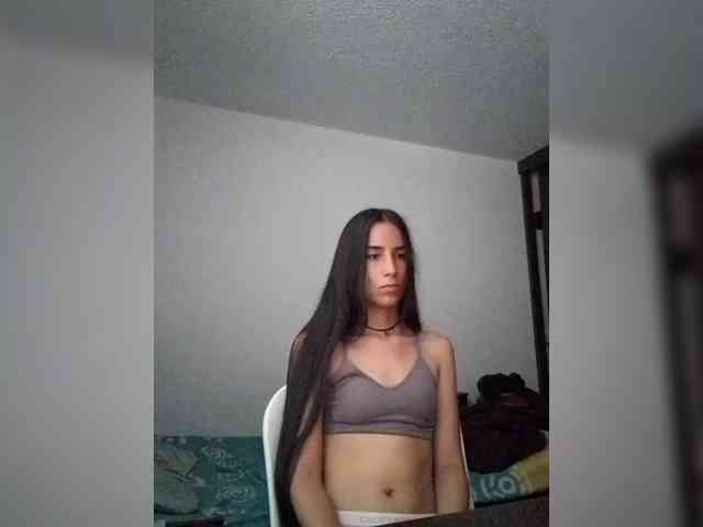 Dannali22 webcam