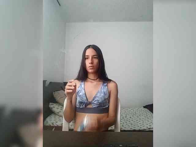 Dannali22 webcam