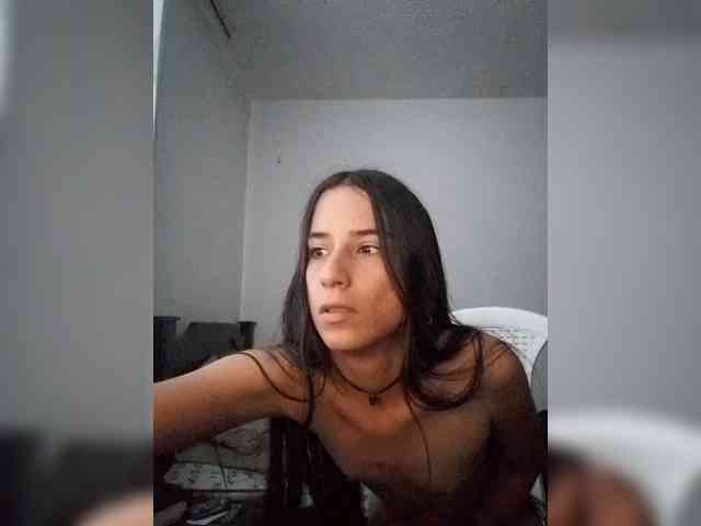 Dannali22 webcam